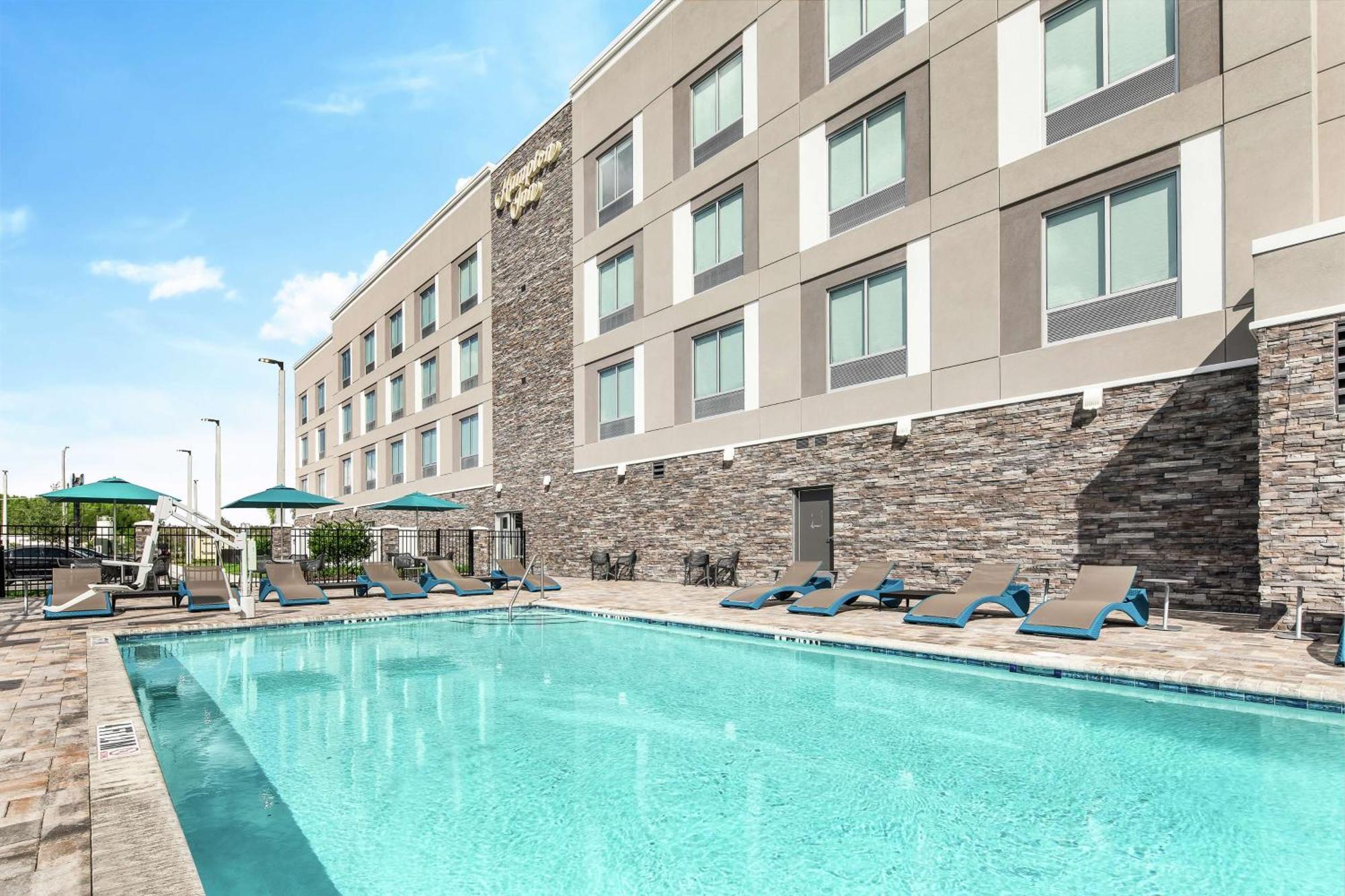 Hampton Inn Odessa Trinity Kültér fotó